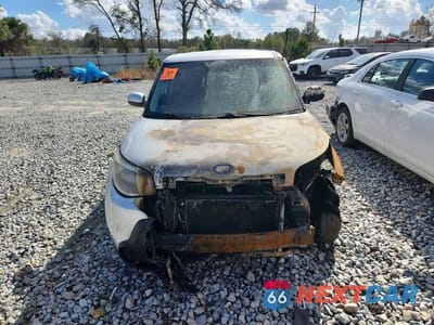 Piąte zdjęcie samochodu w środku: 2015 KIA SOUL BASE VIN:KNDJN2A22F7776695 - miniatura