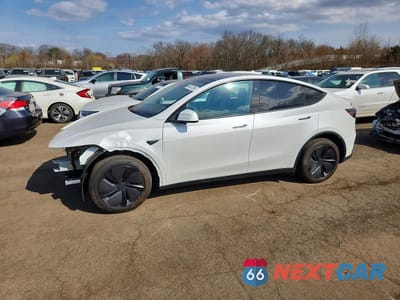 2026 TESLA MODEL Y 7SAYGDED4TA415636 - główne zdjęcie licytacji z USA - miniatura
