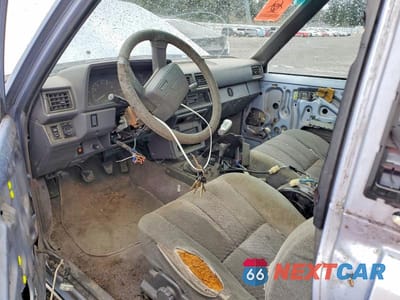 Zdjęcie 8 z 12 samochodu: 1989 TOYOTA 4RUNNER SR5 V6 VIN:JT3VN66W8K0039075 - miniatura