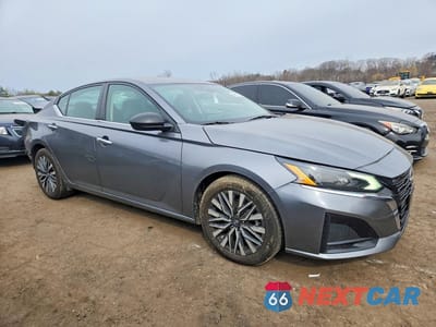 Czwarte zdjęcie samochodu z boku: 2024 NISS ALTIMA SV VIN:1N4BL4DV1RN313643 - miniatura