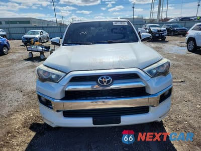 Piąte zdjęcie samochodu w środku: 2016 TOYOTA 4RUNNER LIMITED VIN:JTEZU5JR2G5145989 - miniatura