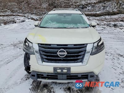 Piąte zdjęcie samochodu w środku: 2024 NISSAN PATHFINDER SL VIN:5N1DR3CC4RC294041 - miniatura