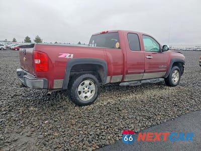 Trzecie zdjęcie samochodu z tyłu: 2013 CHEVROLET SILVERADO K1500 LS VIN:1GCRKREA0DZ385617 - miniatura