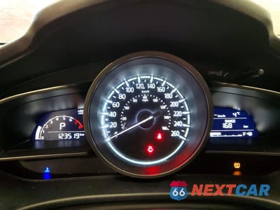 Zdjęcie 9 z 12 samochodu: 2017 MAZDA 3 SPORT VIN:JM1BN1K79H1148227 - miniatura