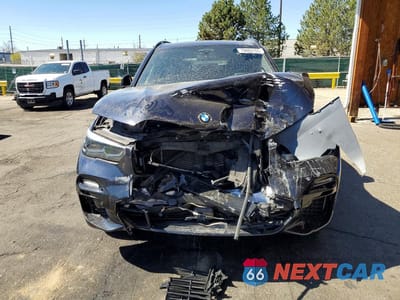 Piąte zdjęcie samochodu w środku: 2019 BMW X5 XDRIVE50I VIN:5UXJU2C54KLN64830 - miniatura