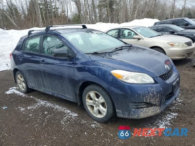 Czwarte zdjęcie samochodu z boku: 2012 TOYOTA MATRIX L VIN:2T1KU4EEXCC836434 - miniatura