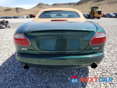 Zdjęcie 6 z 12 samochodu: 2004 JAGUAR XKR VIN:SAJDA42B743A37138 - miniatura