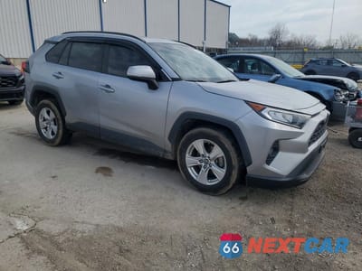 Czwarte zdjęcie samochodu z boku: 2019 TOYOTA RAV4 VIN:2T3P1RFV6KW034901 - miniatura