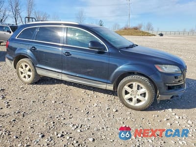 Czwarte zdjęcie samochodu z boku: 2011 AUDI Q7 PREMIUM PLUS VIN:WA1LGAFEXBD002085 - miniatura