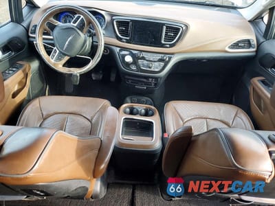 Zdjęcie 8 z 12 samochodu: 2017 CHRYSLER PACIFICA LIMITED VIN:2C4RC1GG4HR628801 - miniatura