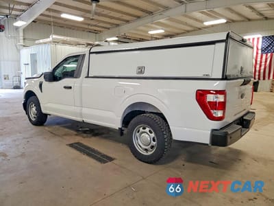 Drugie zdjęcie samochodu z przodu: 2023 FORD F150 VIN:1FTMF1CB1PKE69390 - miniatura