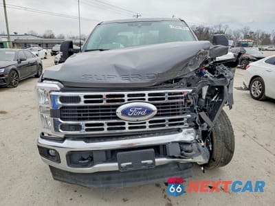 Piąte zdjęcie samochodu w środku: 2025 FORD F250 SUPER DUTY VIN:1FT7W2BT9SEC74917 - miniatura