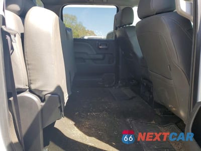 Zdjęcie 10 z 11 samochodu: 2017 CHEVROLET SILVERADO FLATBED TRUCK VIN:1GB4KYCG3HF107494 - miniatura