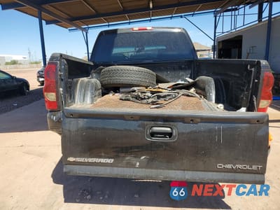 Zdjęcie 6 z 13 samochodu: 2005 CHEVROLET SILVERADO K1500 VIN:2GCEK13T851305009 - miniatura