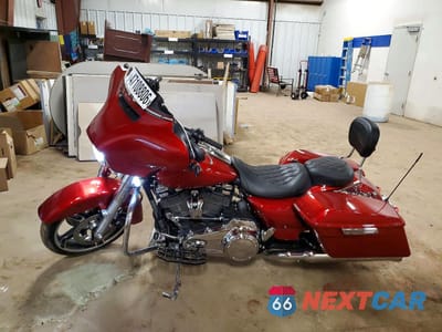 Trzecie zdjęcie samochodu z tyłu: 2018 HARLEY-DAVIDSON FLHX STREET GLIDE VIN:1HD1KBC15JB671182 - miniatura