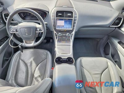 Zdjęcie 8 z 12 samochodu: 2020 LINCOLN NAUTILUS RESERVE VIN:2LMPJ8KPXLBL02709 - miniatura