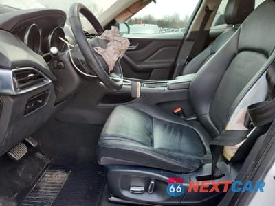 Zdjęcie 7 z 13 samochodu: 2019 JAGUAR F-PACE PREMIUM VIN:SADCJ2FX3KA610261 - miniatura