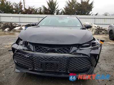 Piąte zdjęcie samochodu w środku: 2022 TOYOTA AVALON TOURING VIN:4T1GZ1FB1NU081640 - miniatura