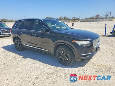 Czwarte zdjęcie samochodu z boku: 2016 VOLVO XC90 T8 VIN:YV4BC0PL6G1034283 - miniatura