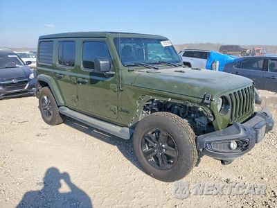 Czwarte zdjęcie samochodu z boku: 2021 JEEP WRANGLER UNLIMITED SAHARA VIN:1C4HJXEN6MW556751 - miniatura