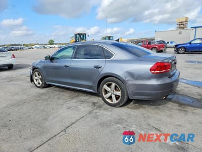 Drugie zdjęcie samochodu z przodu: 2015 VOLKSWAGEN PASSAT S VIN:1VWAS7A3XFC091413 - miniatura