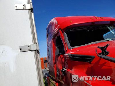 Zdjęcie 9 z 10 samochodu: 2022 FREIGHTLINER CASCAIA126 - SEMI TRUCK VIN:3AKJHHDR3NSMZ4152 - miniatura