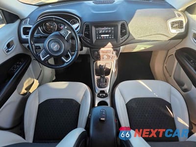 Zdjęcie 9 z 10 samochodu: 2019 JEEP COMPASS LATITUDE VIN:3C4NJCBB3KT801255 - miniatura