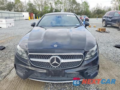 Piąte zdjęcie samochodu w środku: 2019 MERCEDES-BENZ E 450 4MATIC VIN:WDD1J6JB9KF078786 - miniatura