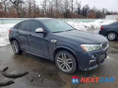 Czwarte zdjęcie samochodu z boku: 2018 BMW X4 XDRIVEM40I VIN:5UXXW7C59J0Z44814 - miniatura