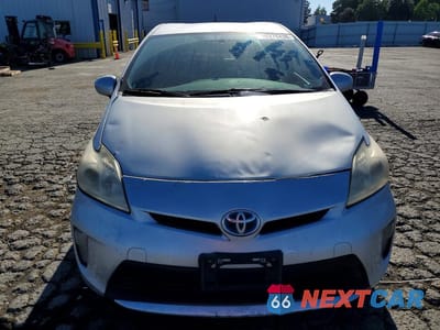 Piąte zdjęcie samochodu w środku: 2012 TOYOTA PRIUS TWO VIN:JTDKN3DU9C5403572 - miniatura