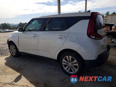 Drugie zdjęcie samochodu z przodu: 2020 KIA SOUL LX VIN:KNDJ23AU1L7045753 - miniatura