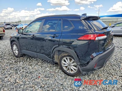Drugie zdjęcie samochodu z przodu: 2024 TOYOTA COROLLA CROSS LE VIN:7MUCAAAG1RV102001 - miniatura