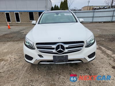 Piąte zdjęcie samochodu w środku: 2017 MERCEDES-BENZ GLC 300 4MATIC VIN:WDC0G4KB3HF192809 - miniatura