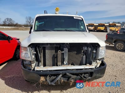 Piąte zdjęcie samochodu w środku: 2018 NISSAN NV2500 UTILITY / SERVICE VAN VIN:1N6BF0KY3JN801095 - miniatura
