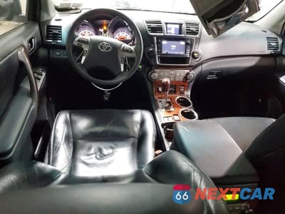 Zdjęcie 8 z 12 samochodu: 2013 TOYOTA HIGHLANDER LIMITED VIN:5TDYK3EH2DS119538 - miniatura