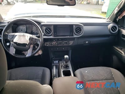 Zdjęcie 8 z 12 samochodu: 2016 TOYOTA TACOMA SR V6 VIN:3TMCZ5AN6GM014356 - miniatura
