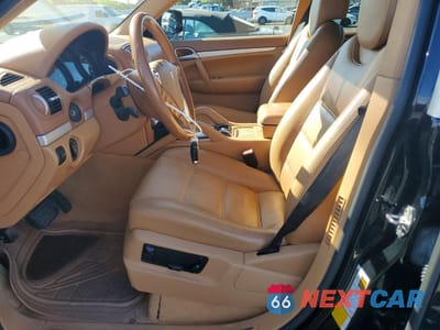 Zdjęcie 7 z 13 samochodu: 2010 PORSCHE CAYENNE VIN:WP1AA2AP9ALA10727 - miniatura