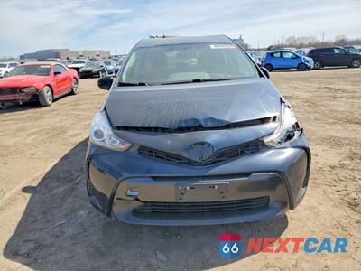 Piąte zdjęcie samochodu w środku: 2017 TOYOTA PRIUS V TWO VIN:JTDZN3EU4HJ060780 - miniatura