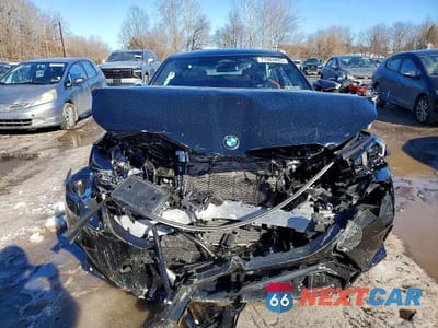 Piąte zdjęcie samochodu w środku: 2025 BMW M5 VIN:WBS83FK08SCU12767 - miniatura