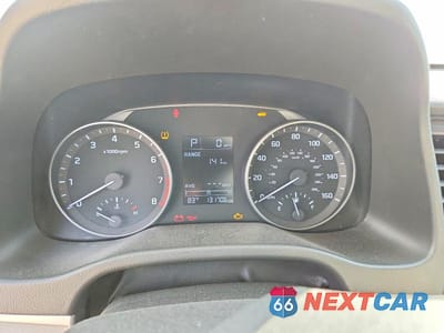 Zdjęcie 9 z 11 samochodu: 2017 HYUNDAI ELANTRA SE VIN:5NPD84LF4HH023989 - miniatura