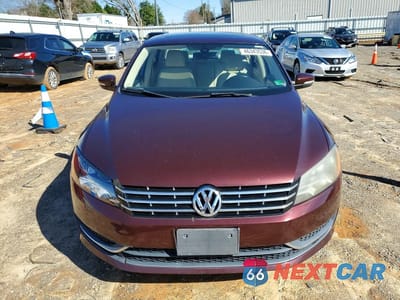 Piąte zdjęcie samochodu w środku: 2013 VOLKSWAGEN PASSAT SE VIN:1VWBN7A30DC128803 - miniatura