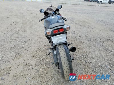 Czwarte zdjęcie samochodu z boku: 2025 SUZUKI GSX-R600 VIN:JS1GN7FA9S7100918 - miniatura