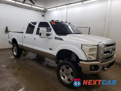Czwarte zdjęcie samochodu z boku: 2012 FORD F250 SUPER DUTY VIN:1FT7W2BT5CEB32520 - miniatura