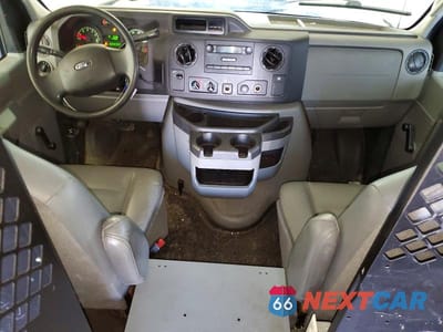 Zdjęcie 8 z 13 samochodu: 2014 FORD E150 UTILITY / SERVICE VAN VIN:1FTNE1EW7EDA71383 - miniatura