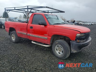 Czwarte zdjęcie samochodu z boku: 1999 CHEVROLET SILVERADO K1500 VIN:1GCEK14T9XE253020 - miniatura