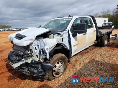 2025 CHEVROLET SILVERADO HD FLATBED TRUCK 1GB4KSEY0SF347466 - główne zdjęcie licytacji z USA - miniatura