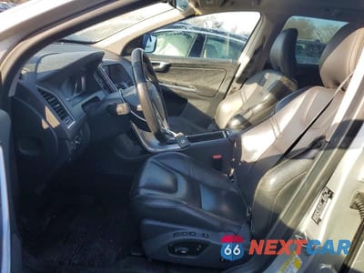 Zdjęcie 7 z 14 samochodu: 2017 VOLVO XC60 T6 DYNAMIC VIN:YV449MRR3H2000748 - miniatura