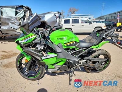 Trzecie zdjęcie samochodu z tyłu: 2025 KAWASAKI EX500 A VIN:ML5EXGJ10SDA63707 - miniatura