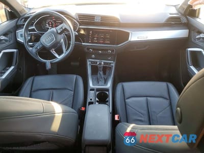 Zdjęcie 8 z 13 samochodu: 2020 AUDI Q3 PREMIUM VIN:WA1AECF3XL1044458 - miniatura