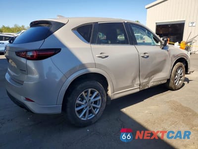 Trzecie zdjęcie samochodu z tyłu: 2024 MAZDA CX-5 PREFERRED VIN:JM3KFBCL6R0510513 - miniatura